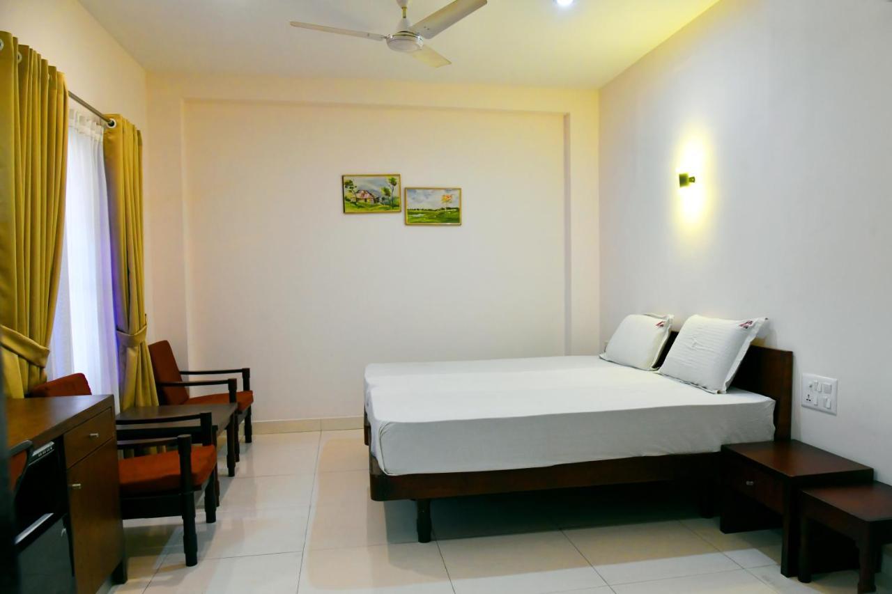 Hotel Chanakya Палаккад Экстерьер фото